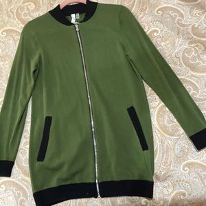 2 sweaters, NY Collection